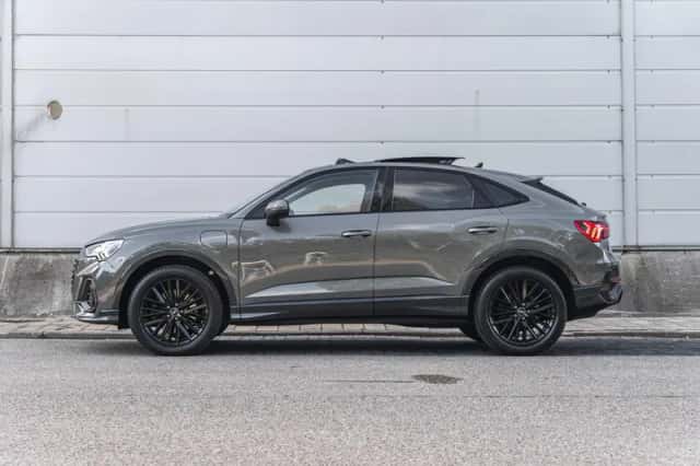 Audi Q3 (2022) thumbnail 12
