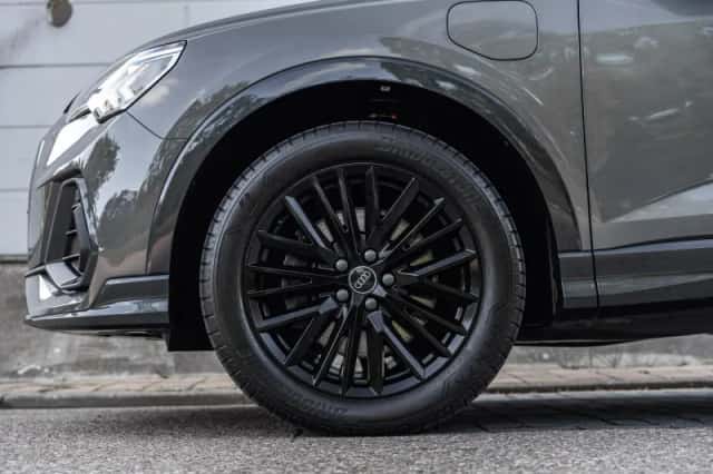 Audi Q3 (2022) thumbnail 13