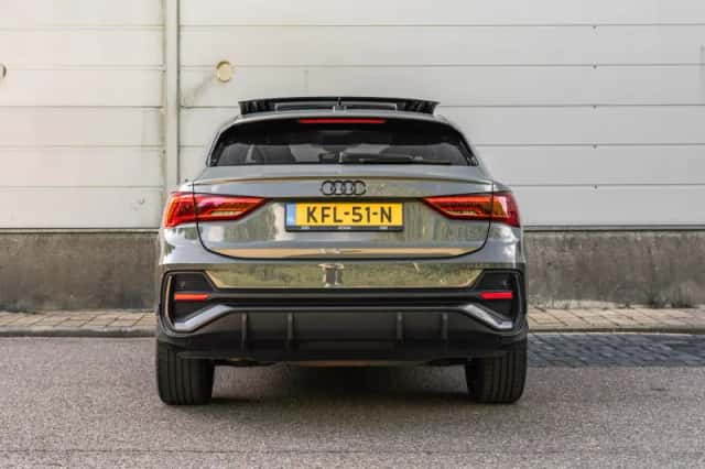 Audi Q3 (2022) thumbnail 10