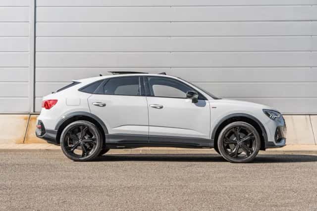 Audi Q3 (2022) thumbnail 3
