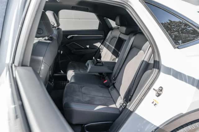 Audi Q3 (2022) thumbnail 24