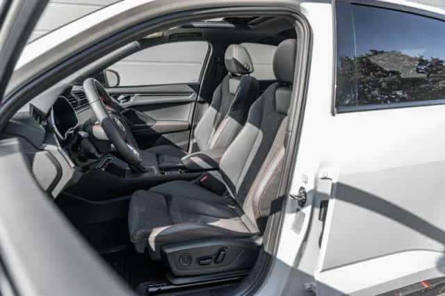 Audi Q3 (2022) thumbnail 4