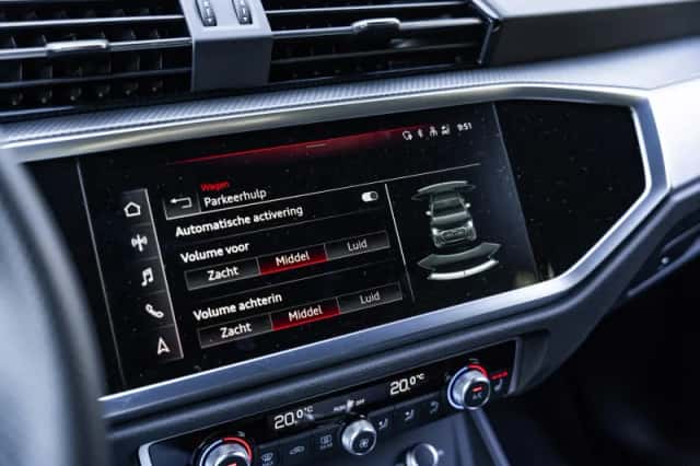 Audi Q3 (2022) thumbnail 48