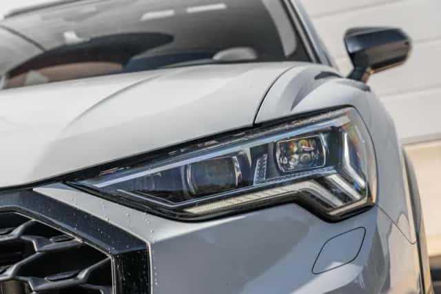 Audi Q3 (2022) thumbnail 10
