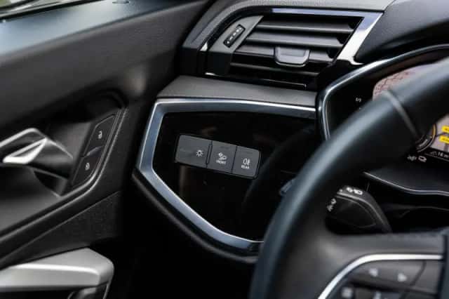 Audi Q3 (2022) thumbnail 43