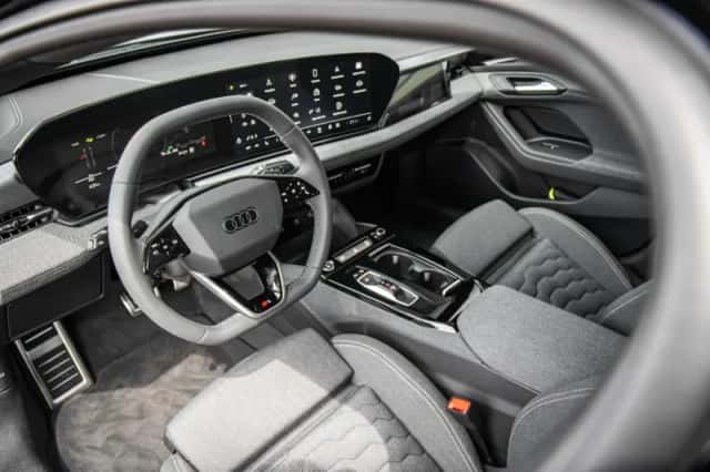 Audi A6 (2025) thumbnail 13