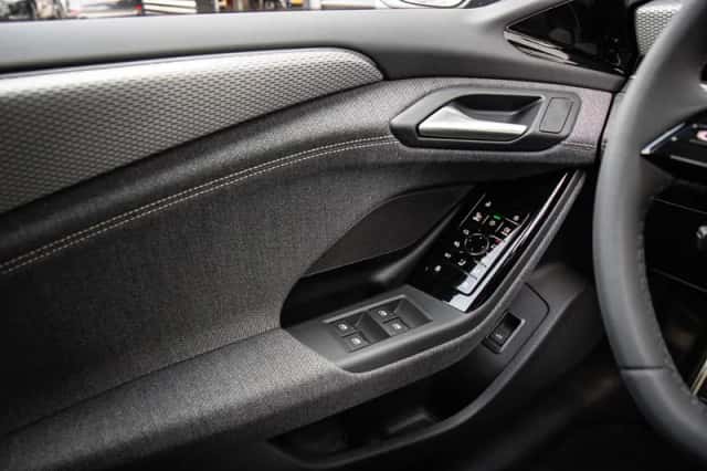 Audi A6 (2025) thumbnail 23