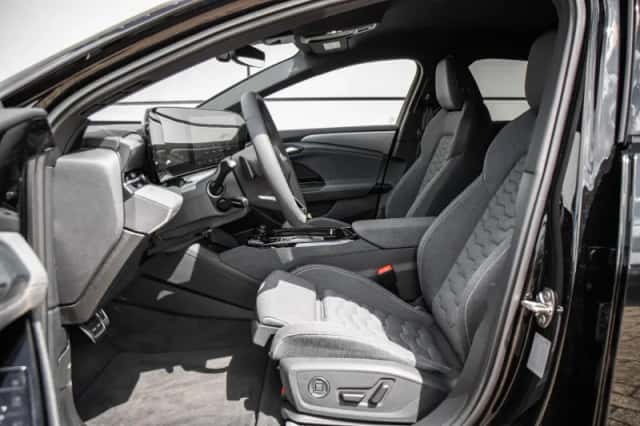 Audi A6 (2025) thumbnail 4