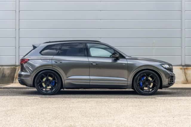Volkswagen Touareg (2024) thumbnail 3