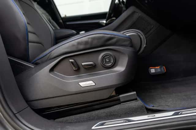 Volkswagen Touareg (2024) thumbnail 24
