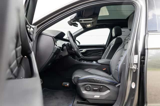 Volkswagen Touareg (2024) thumbnail 4