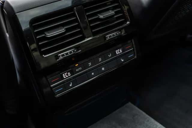 Volkswagen Touareg (2024) thumbnail 53