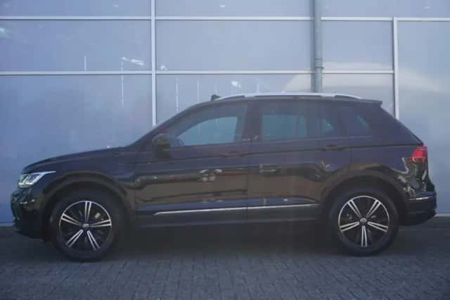 Volkswagen Tiguan (2022) thumbnail 12