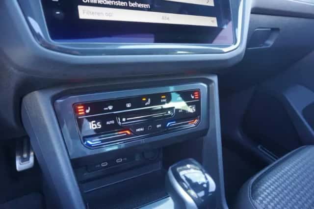 Volkswagen Tiguan (2022) thumbnail 26