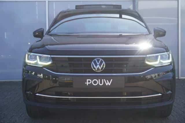 Volkswagen Tiguan (2022) thumbnail 8