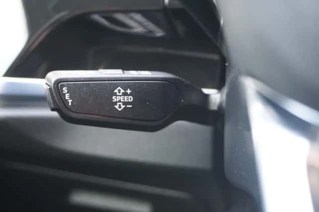 Audi Q3 (2022) thumbnail 23