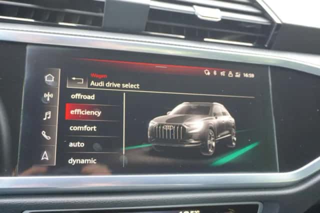 Audi Q3 (2022) thumbnail 26