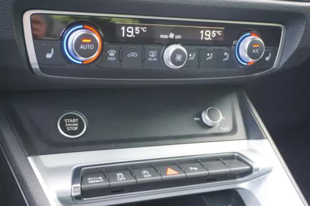 Audi Q3 (2022) thumbnail 28