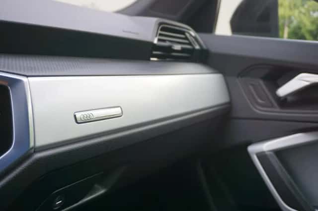 Audi Q3 (2022) thumbnail 30