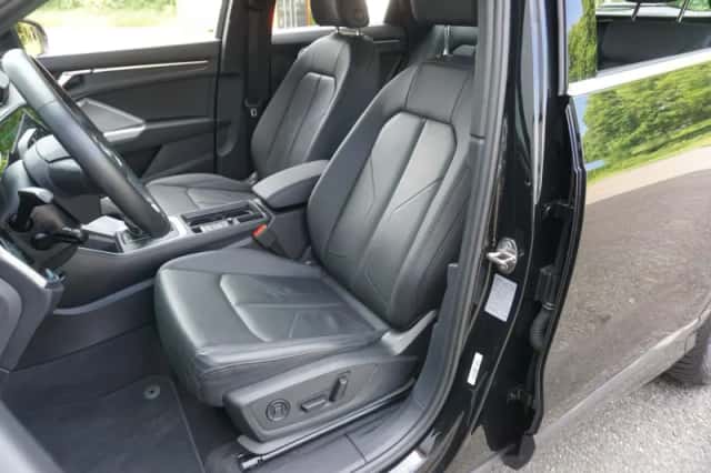 Audi Q3 (2022) thumbnail 4