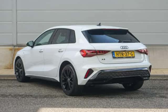 Audi A3 (2025) thumbnail 2
