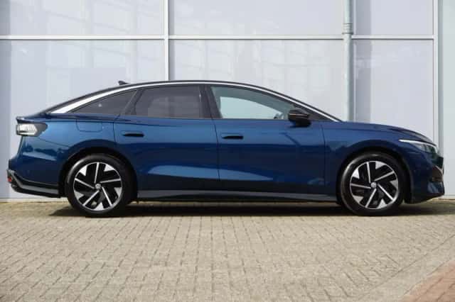 Volkswagen ID.7 (2024) thumbnail 3