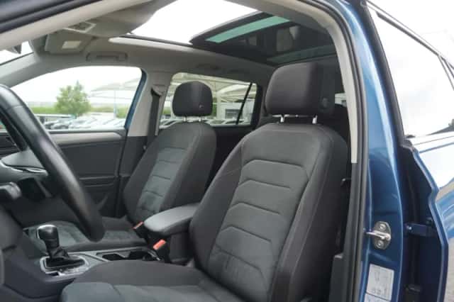 Volkswagen Tiguan (2021) thumbnail 4