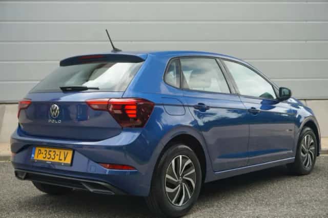 Volkswagen Polo (2022) thumbnail 2