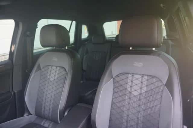 Volkswagen Tiguan (2021) thumbnail 4