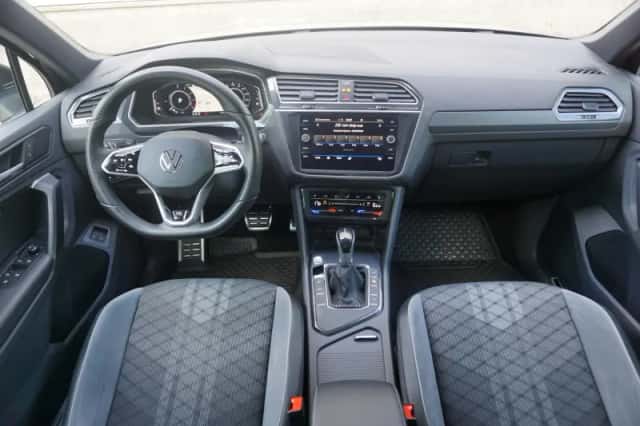 Volkswagen Tiguan (2021) thumbnail 5