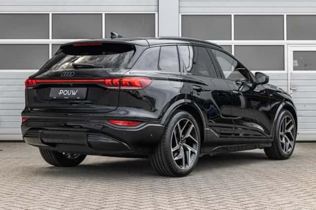 Audi Q6 e-tron (2026) thumbnail 2