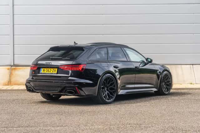 Audi RS 6 (2021) thumbnail 2