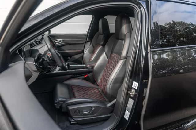 Audi SQ8 (2024) thumbnail 4