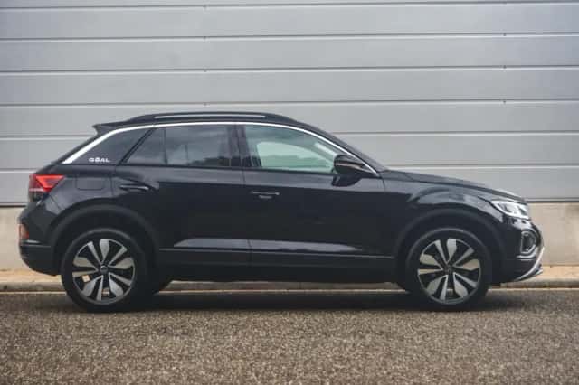 Volkswagen T-Roc (2025) thumbnail 3