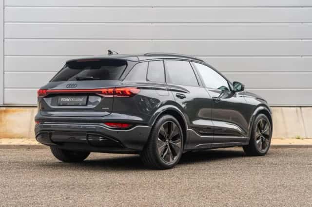 Audi Q6 e-tron (2025) thumbnail 2