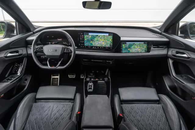 Audi Q6 e-tron (2025) thumbnail 4