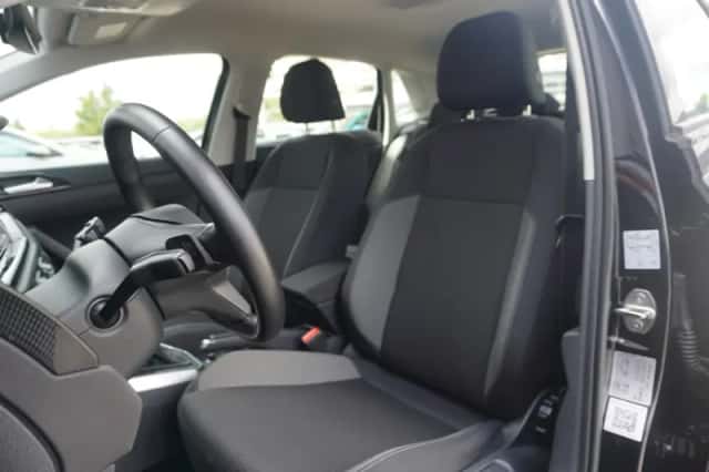 Volkswagen Polo (2023) thumbnail 4