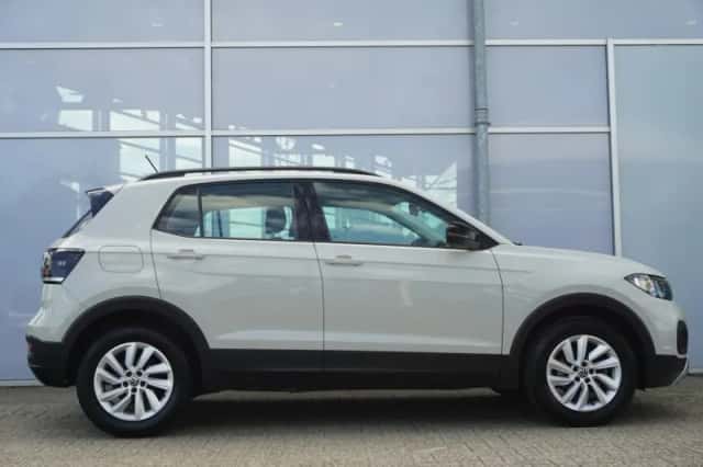 Volkswagen T-Cross (2021) thumbnail 3