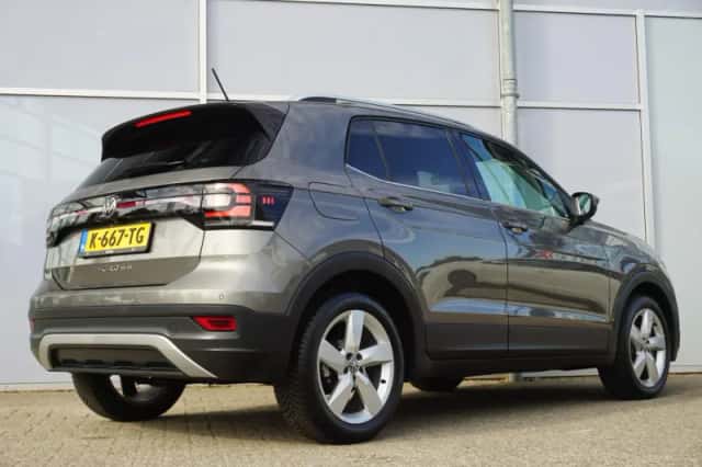 Volkswagen T-Cross (2021) thumbnail 2