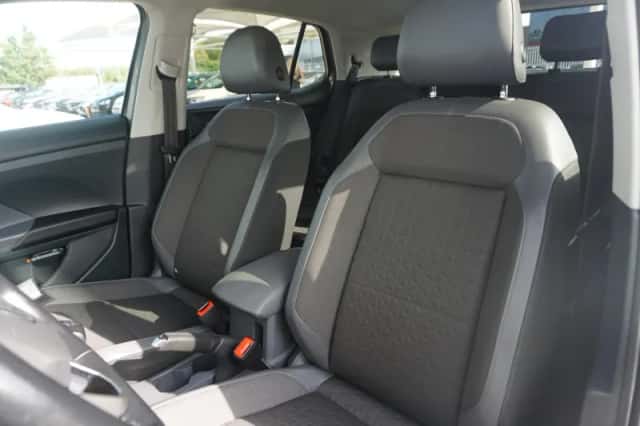 Volkswagen T-Cross (2021) thumbnail 4