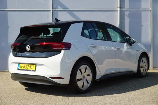 Volkswagen ID.3 (2021) thumbnail 2