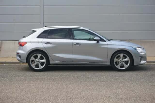 Audi A3 (2021) thumbnail 3
