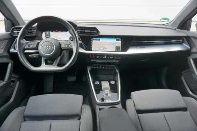 Audi A3 (2021) thumbnail 5