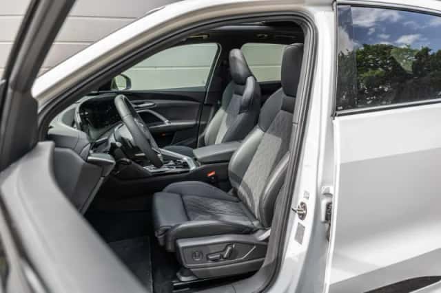 Audi Q5 (2025) thumbnail 4