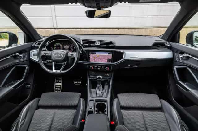 Audi Q3 (2022) thumbnail 5