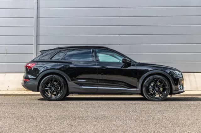 Audi Q8 e-tron (2023) thumbnail 3