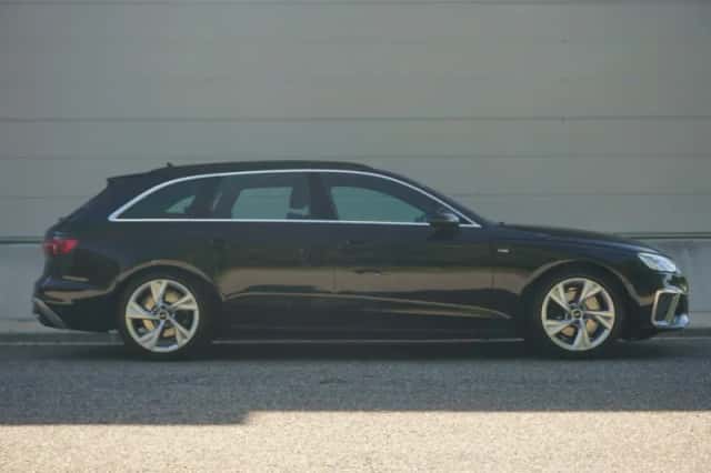 Audi A4 (2023) thumbnail 3