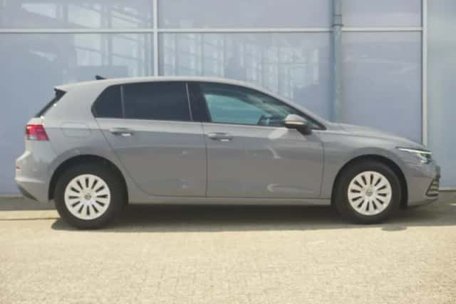 Volkswagen Golf (2020) thumbnail 2