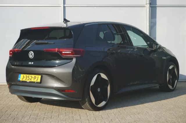 Volkswagen ID.3 (2020) thumbnail 2