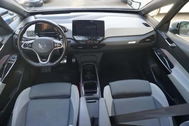 Volkswagen ID.3 (2020) thumbnail 5